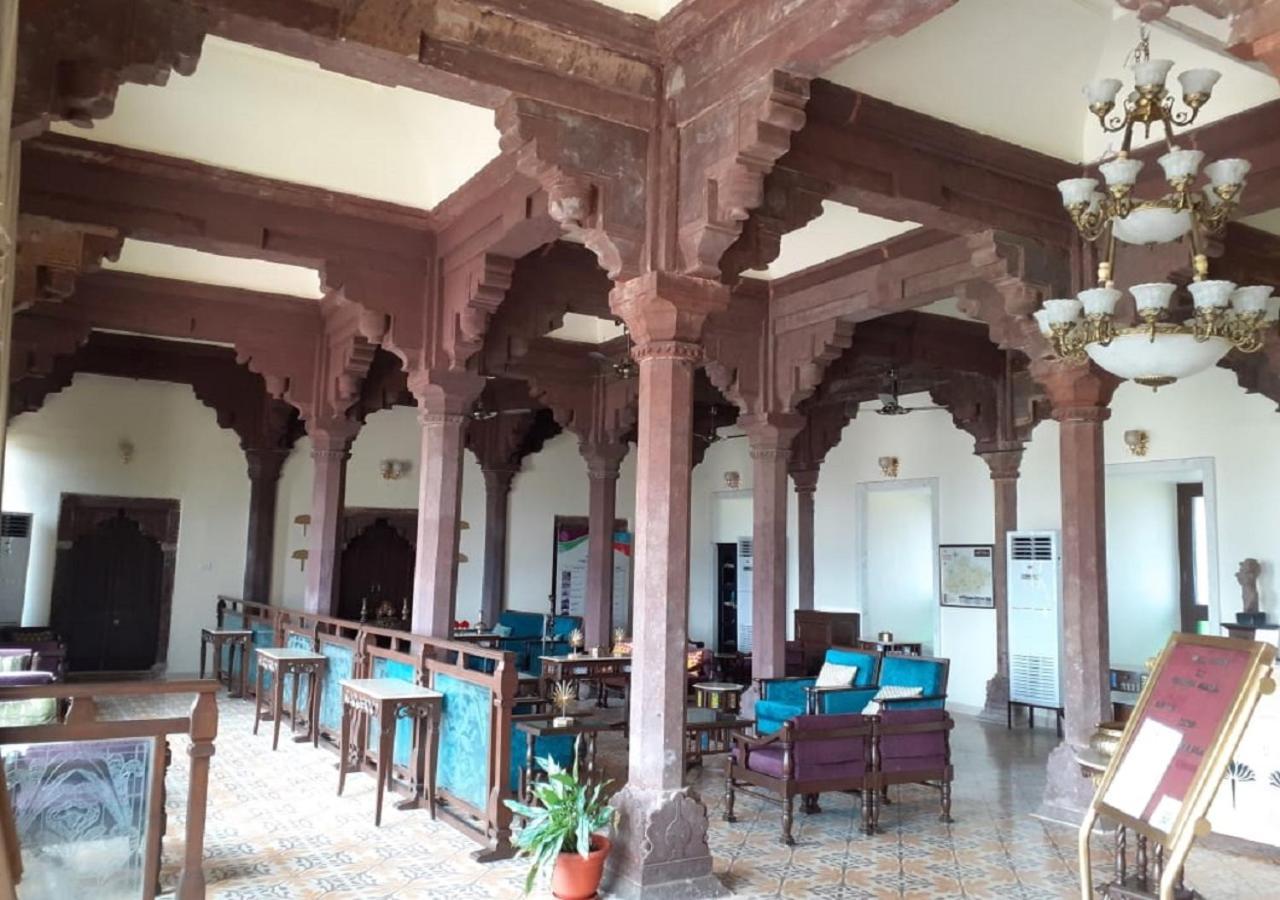 Mpt Sheesh Mahal, Orchha Hotell Eksteriør bilde
