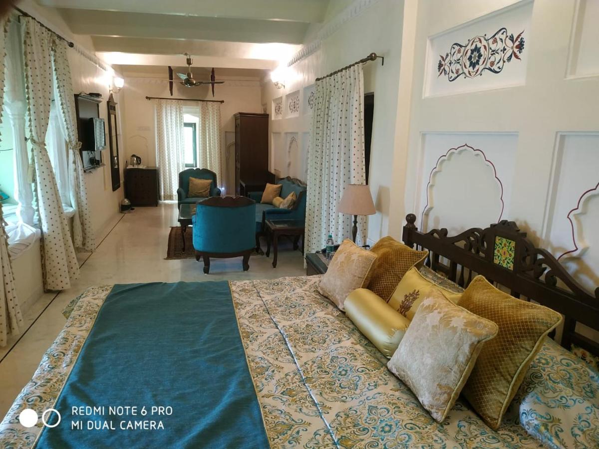 Mpt Sheesh Mahal, Orchha Hotell Eksteriør bilde