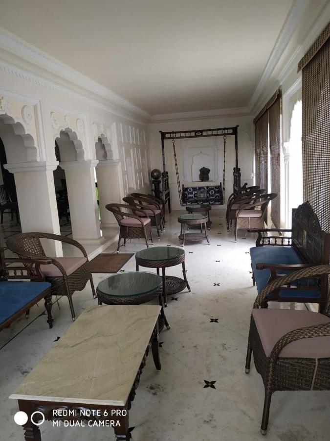 Mpt Sheesh Mahal, Orchha Hotell Eksteriør bilde